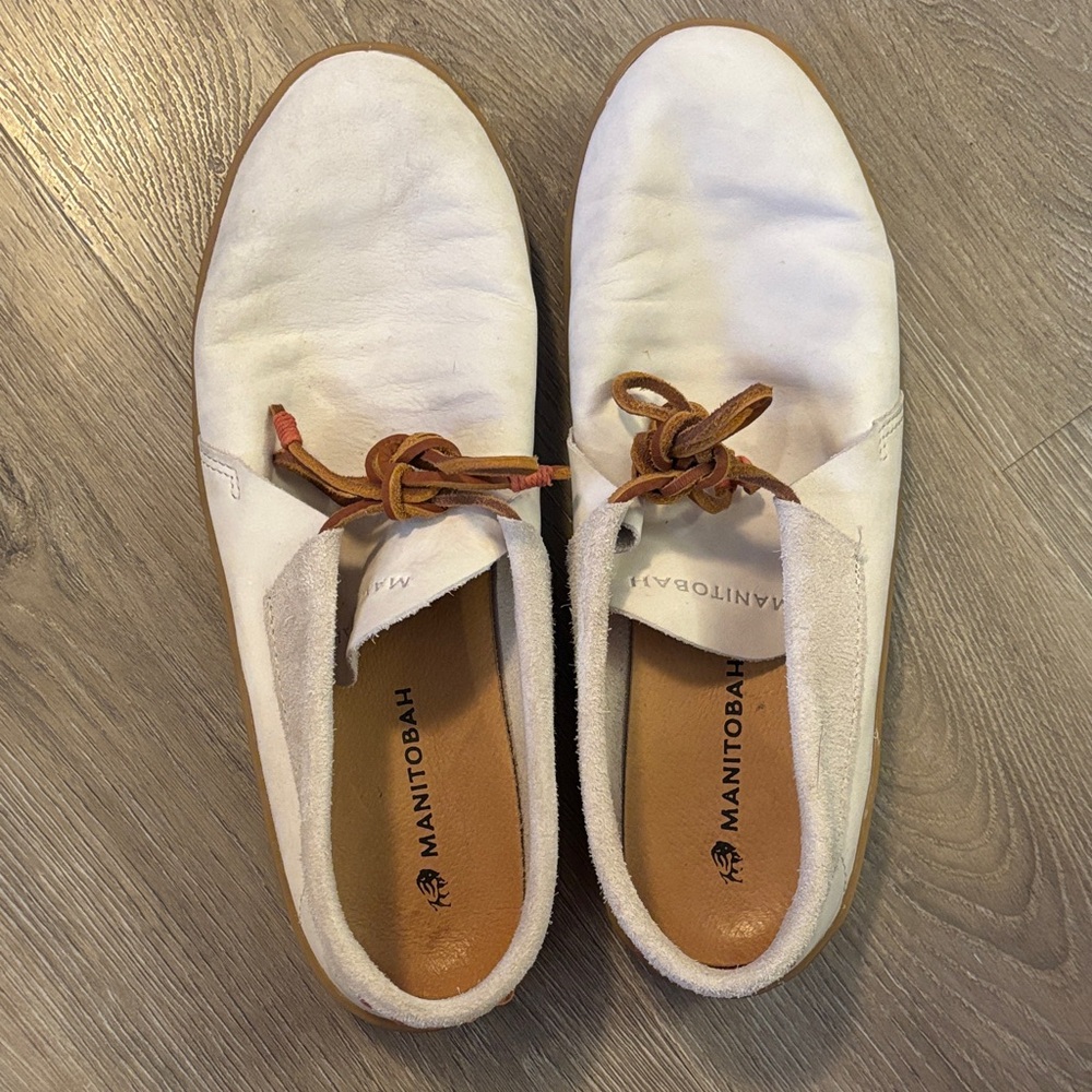 Manitobah Women’s Modern Moccasins